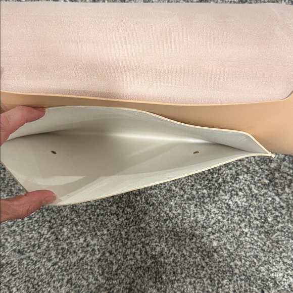 DesignWorks Ink Vegan Leather Classy Fun Stylish Laptop Folio Peach and Cream - Picture 4 of 7